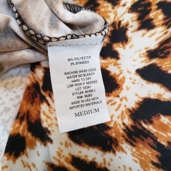 ~Trendy Animal Print Top~ - Picture 6 of 6